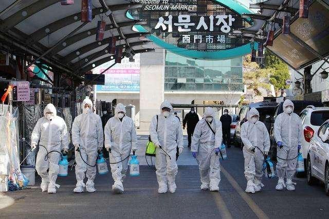 疫情下的韩国与利比里亚，生命与坚韧的对比
