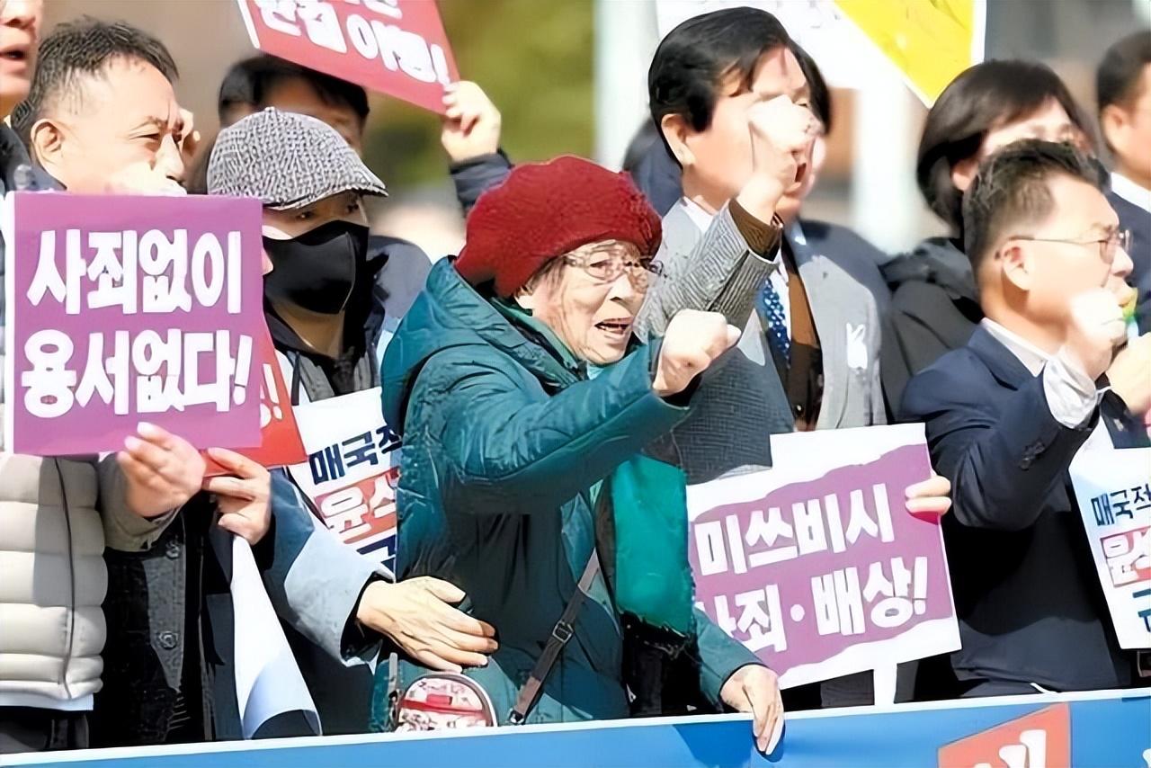 疫情下的韩国医生辞职潮，职业倦怠、压力与医疗体系的反思