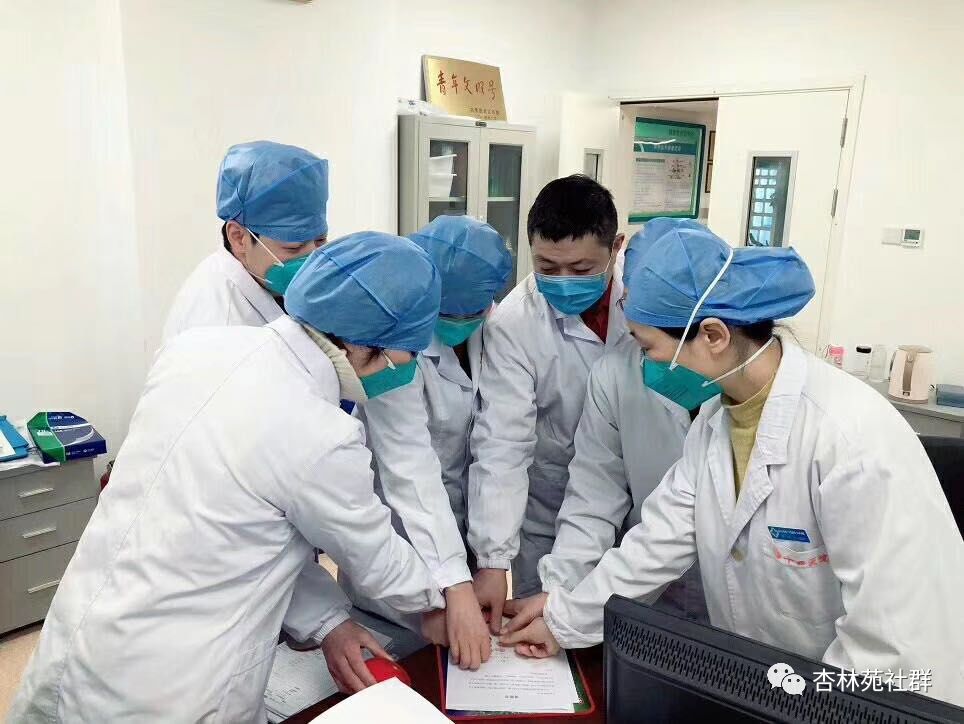 韩国疫情医生集体辞职，一场医疗体系的警钟