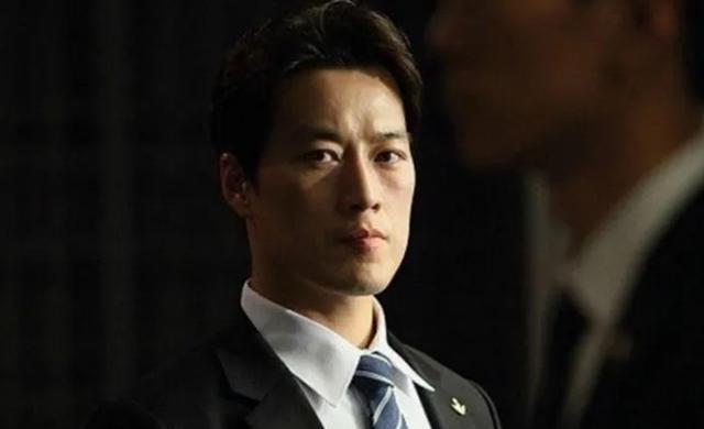 韩国疫情医生集体辞职，医疗体系崩溃的警钟