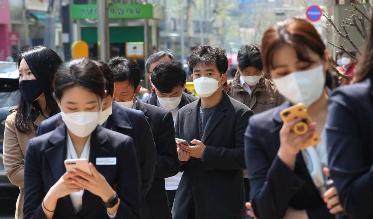 疫情下的全球挑战，韩国总统向国民道歉与埃及人的坚韧应对