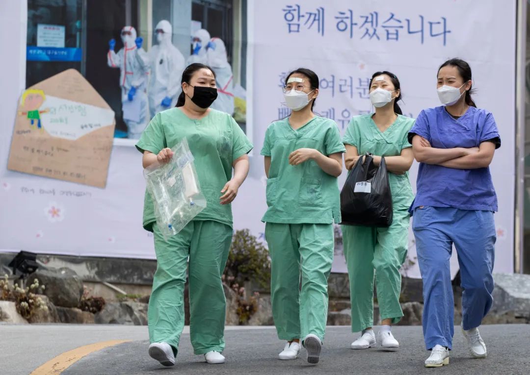 韩国青瓦台疫情，挑战与应对