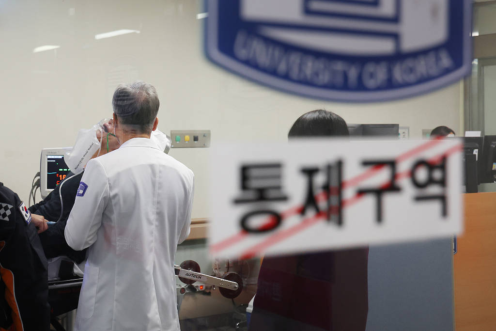 疫情下的韩国医生辞职，一场跨越国界的医疗悲剧