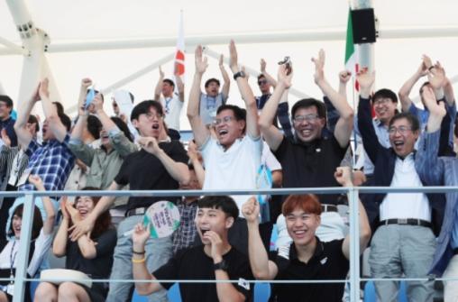 疫情下的韩国医生集体辞职与南苏丹的医疗困境，一场跨越洲际的医疗危机对话