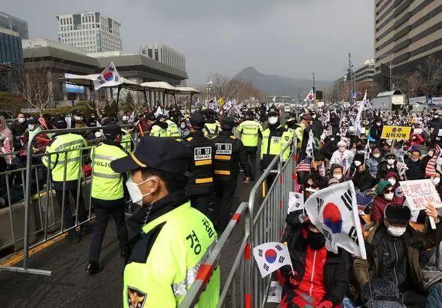 2020年朝鲜疫情，一场被沉默的防疫神话还是信息黑洞？