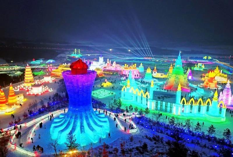 澳门与黑龙江，疫情下的双城记—当莲花宝地遇上冰雪王国的防疫辩证法