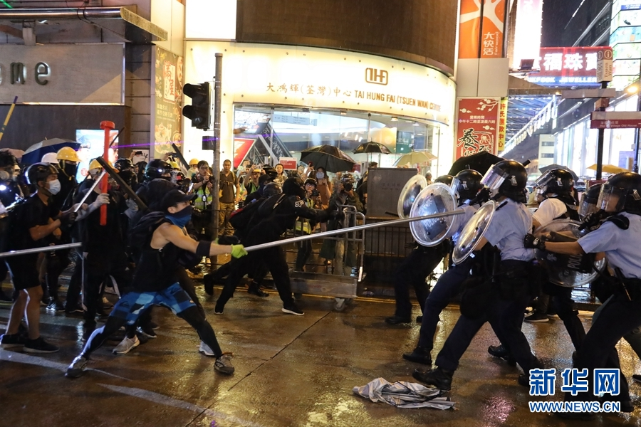 澳门防疫加辣VS南宁松绑，双城记背后的中国抗疫辩证法