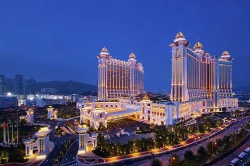澳门疫情反弹，赌场灯火下的防疫暗战