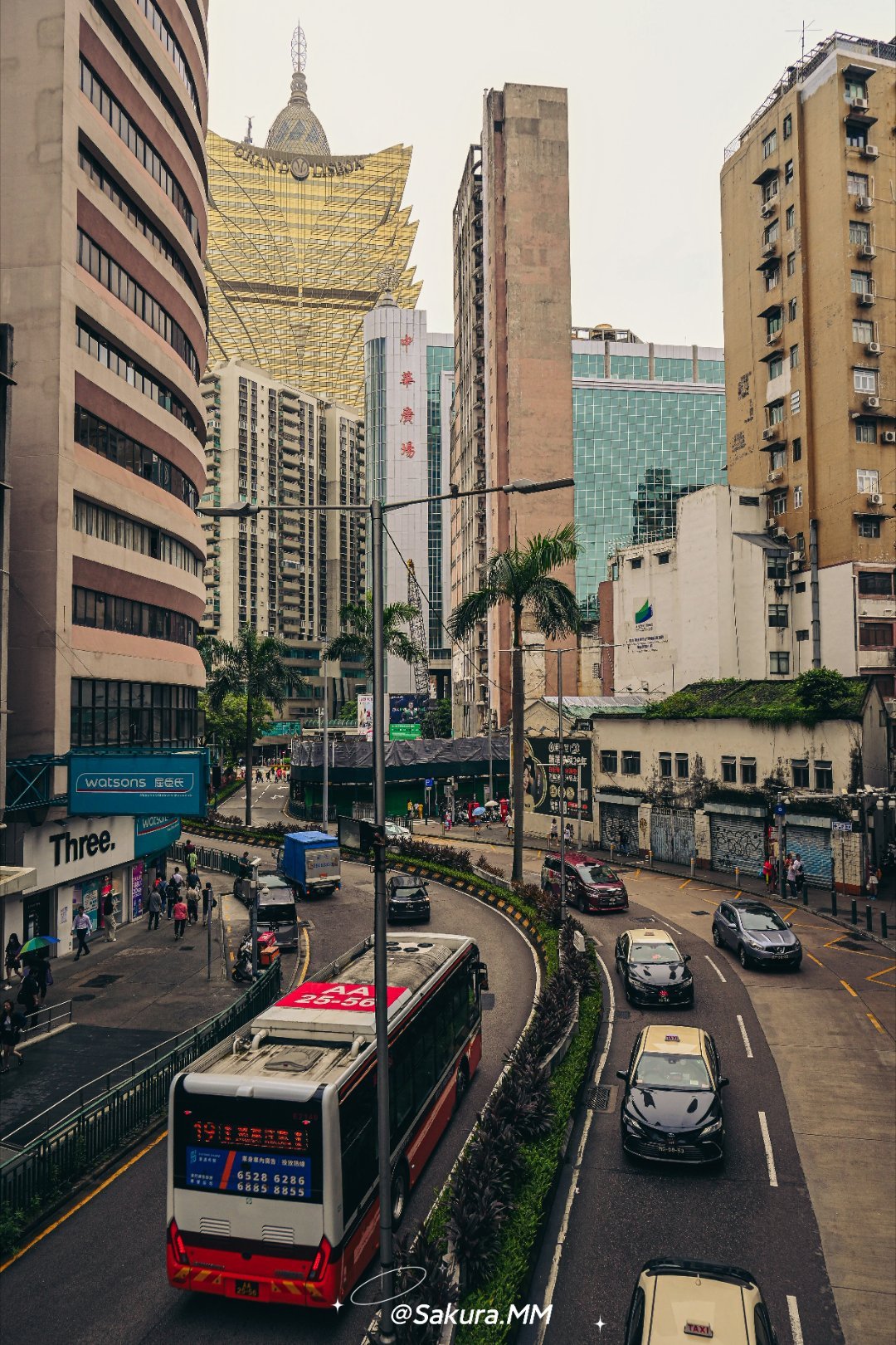港澳双城记，当疫情撕开繁华的面纱
