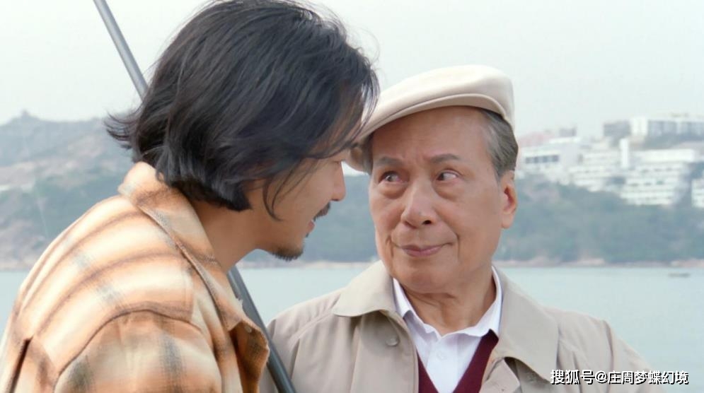 从澳门返杭的飞机上，我撕掉了那张赌场VIP卡