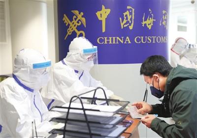 澳门疫情海关，隐形防线背后的静默战疫