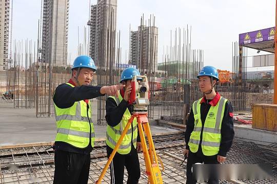 河南防疫铁令撞上昆明春城之困，一场横跨2000公里的疫情治理辩证法