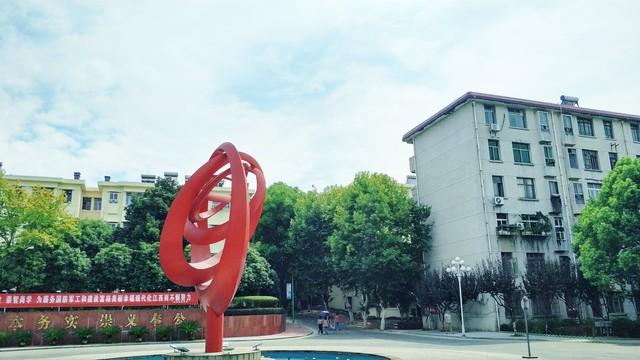河南疫情指挥部罕见发声，南昌最新防控为何引发跨省关注？