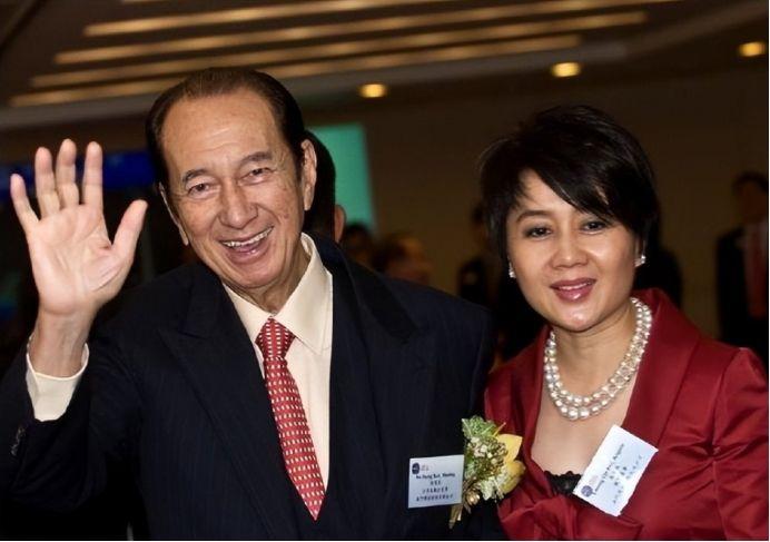 疫情下的澳门赌场，复苏之路与未来挑战
