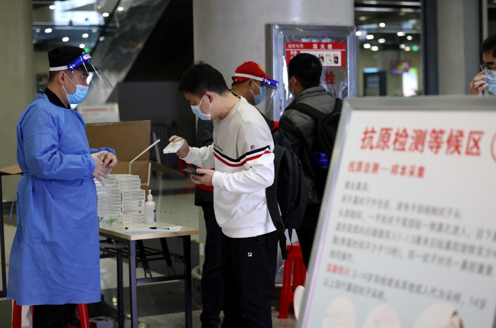 合肥机场防疫新规，高科技守门人如何重构旅客出行体验？