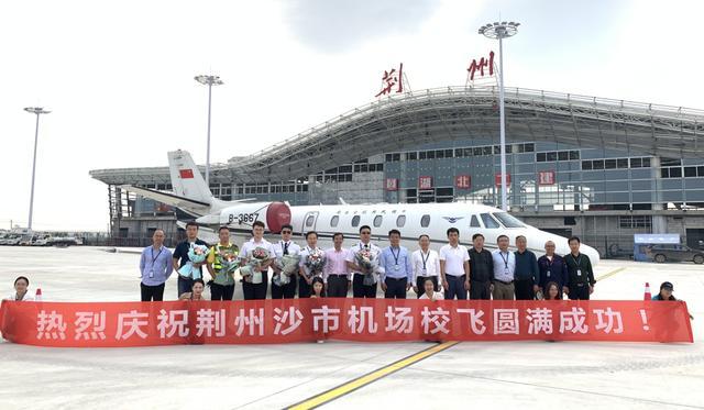 西安机场飞北京，一场防疫政策下的双城记