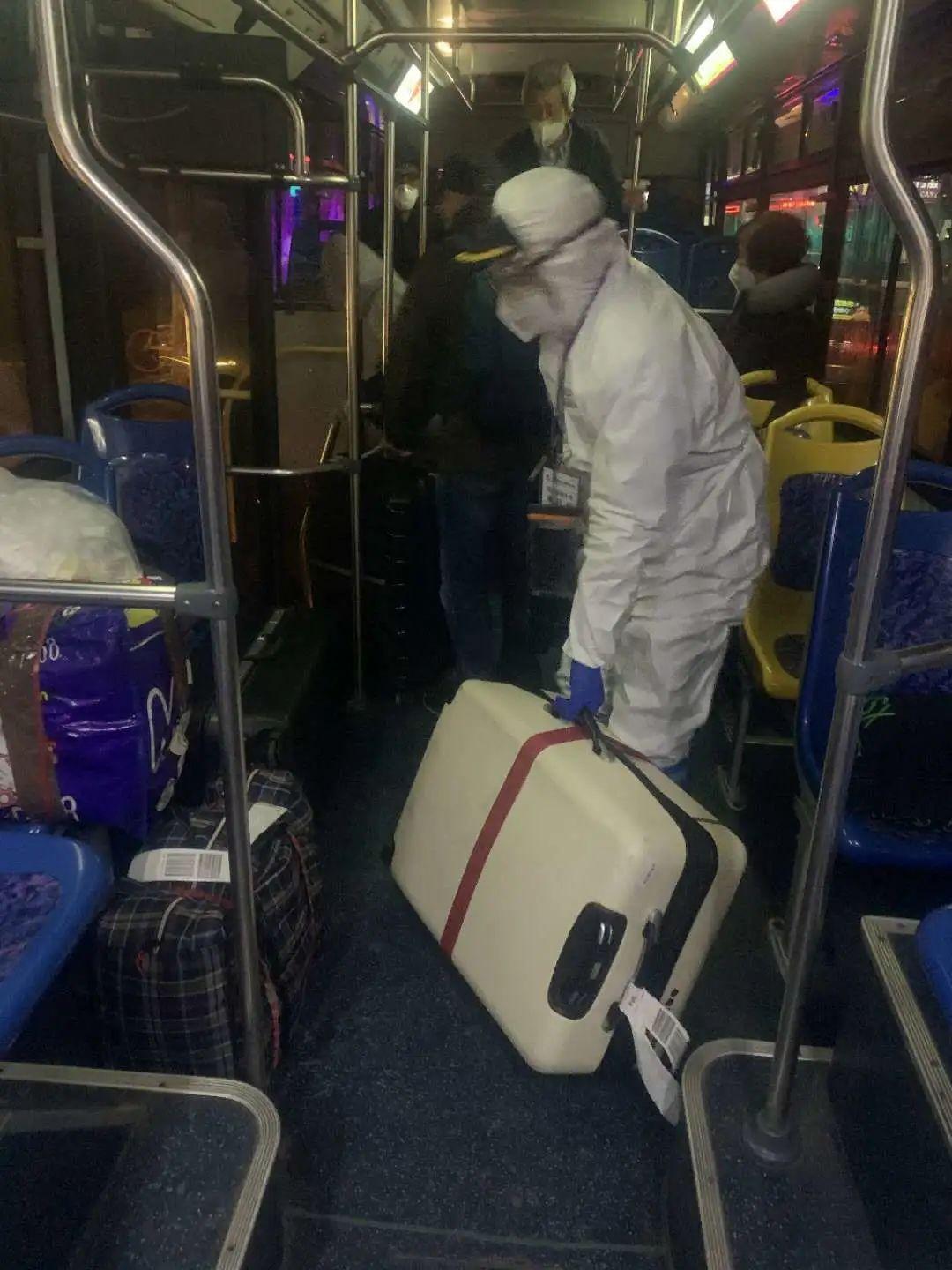 北京机场疫情隔离政策，一场看不见硝烟的入境者保卫战