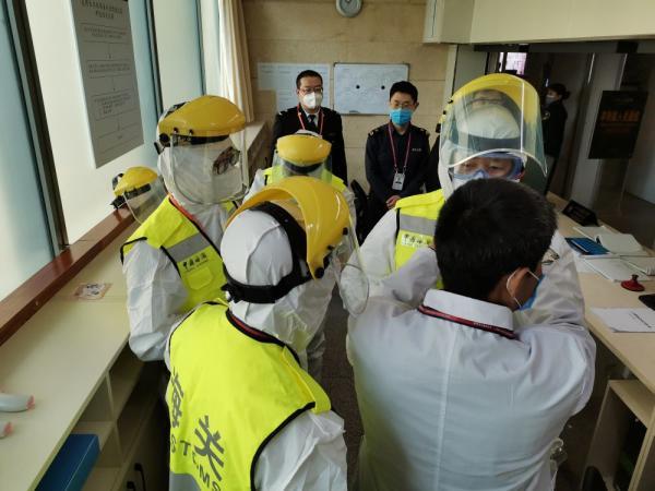 北京机场防疫，一场被忽视的高科技围城与人性博弈