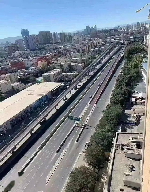 乌鲁木齐防疫，当城市按下暂停键，人性却开启了快进模式