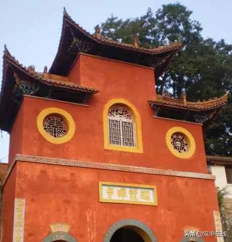 拉萨疫情进藏咨询，当神圣净土遭遇病毒，我们该如何理性朝圣？