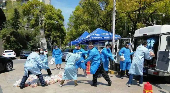 上海防疫隐形战场，当精准防控遇上人性温度的25个日夜