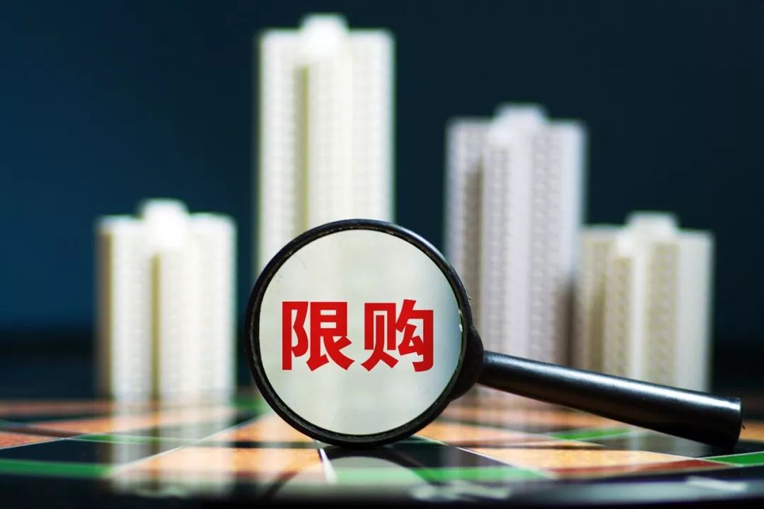 上海防疫新规，当精准防控遇上烟火气的辩证法则