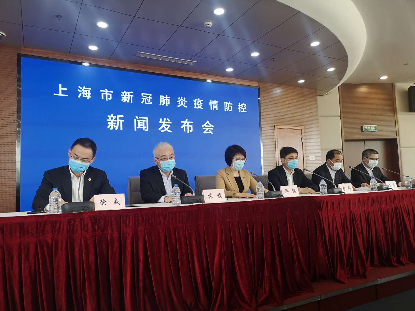 上海防疫部门，一座城市的免疫系统如何对抗未知病毒？