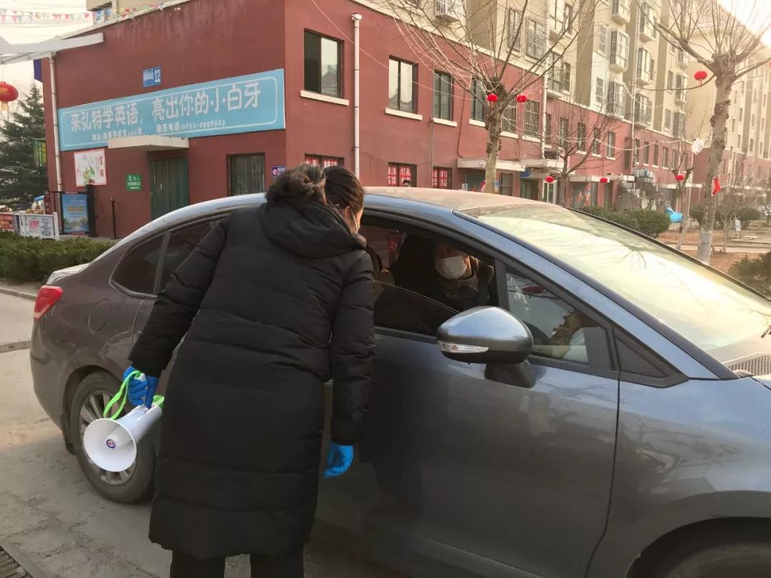 乌鲁木齐防疫工作组，当铁面无私遇上人情冷暖