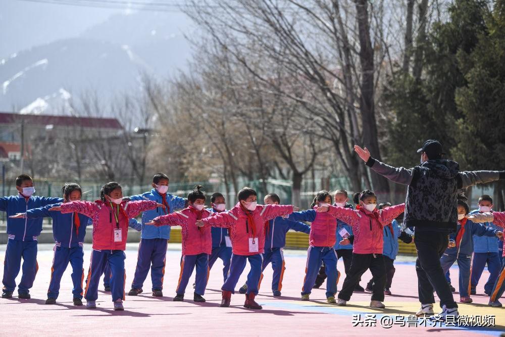乌鲁木齐疫情追责风暴，谁在‘防疫答卷’上写下了不及格？