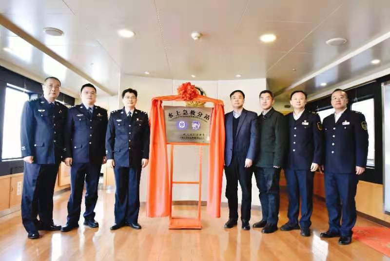 上海市卫健委副局长，权力背后的隐形守护者