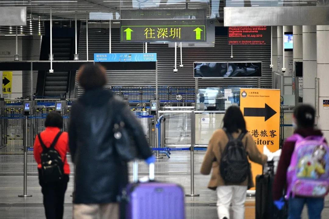 香港疫情监测，从数据迷雾到精准防控的科技革命