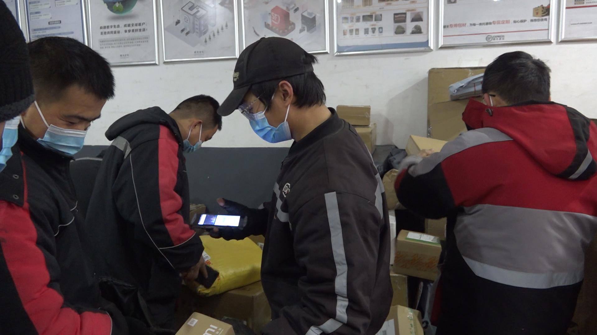 浙江疫情稳中向好，太原突发局部管控，两地防控策略对比分析