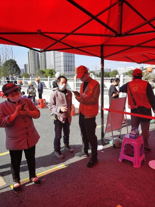 浙江疫情冷数据背后，被忽略的城郊自救与方言防疫战