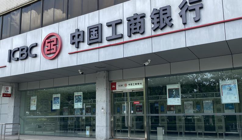 浙江疫情数字罗生门，当健康码不再是万能钥匙