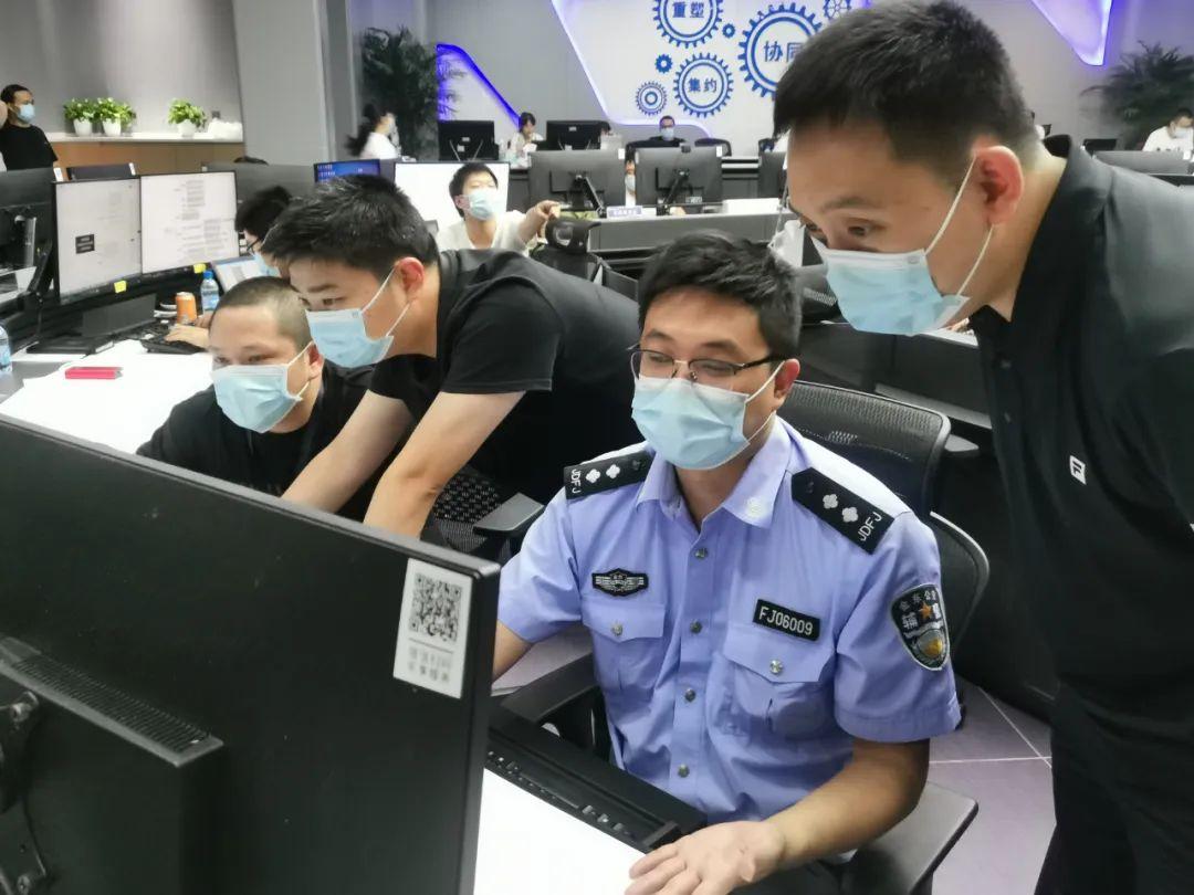 浙江疫情报告背后，数据之外的人间温度与治理密码