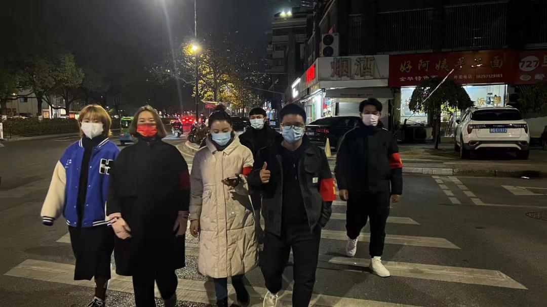浙江防疫热线背后的隐形战场，一通电话如何改变一座城的命运