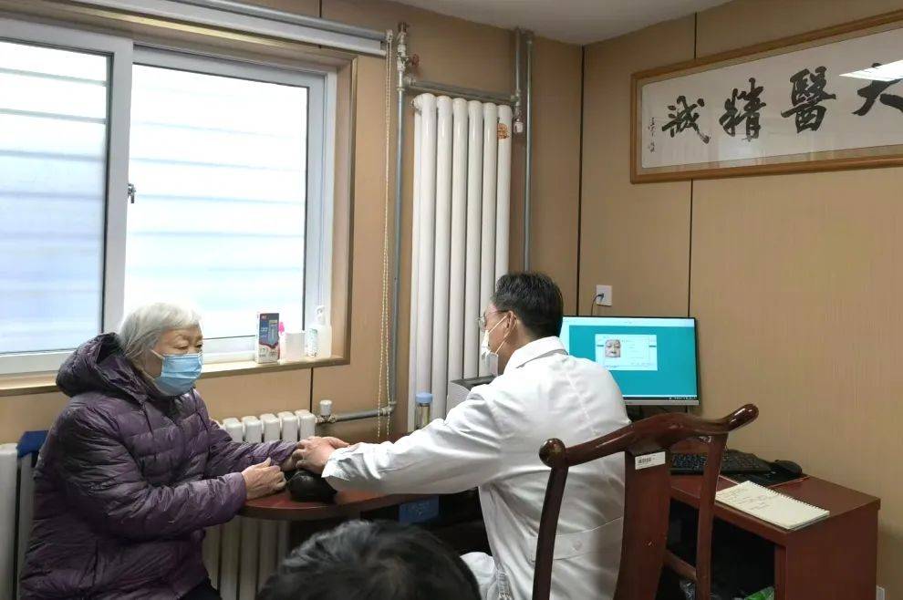呼吸之间见真章，揭秘天津中医药大学呼吸内科专家的慢病快治绝技