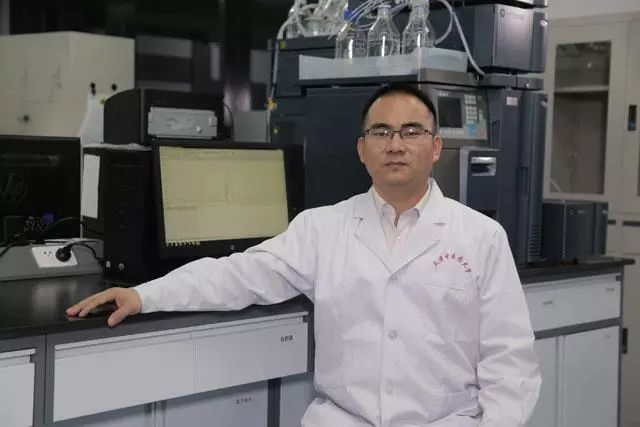 天津中医药大学专家，在实验室里熬出千年古方的现代密码