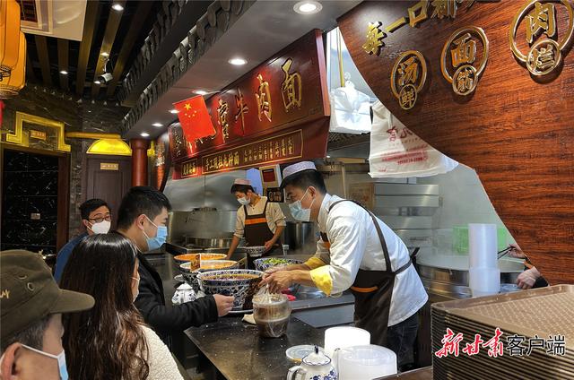 兰州疫情再起，当牛肉面之都被迫按下暂停键，我们看到了什么？