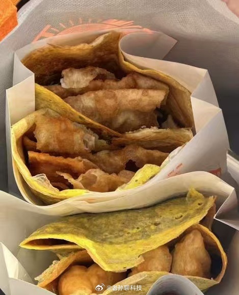 当天津的煎饼果子遇上济南的把子肉，两座北方城市的天气密码