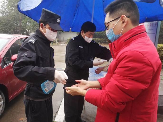 山西硬核防疫遇上沈阳柔性通告，中国南北抗疫的辩证法