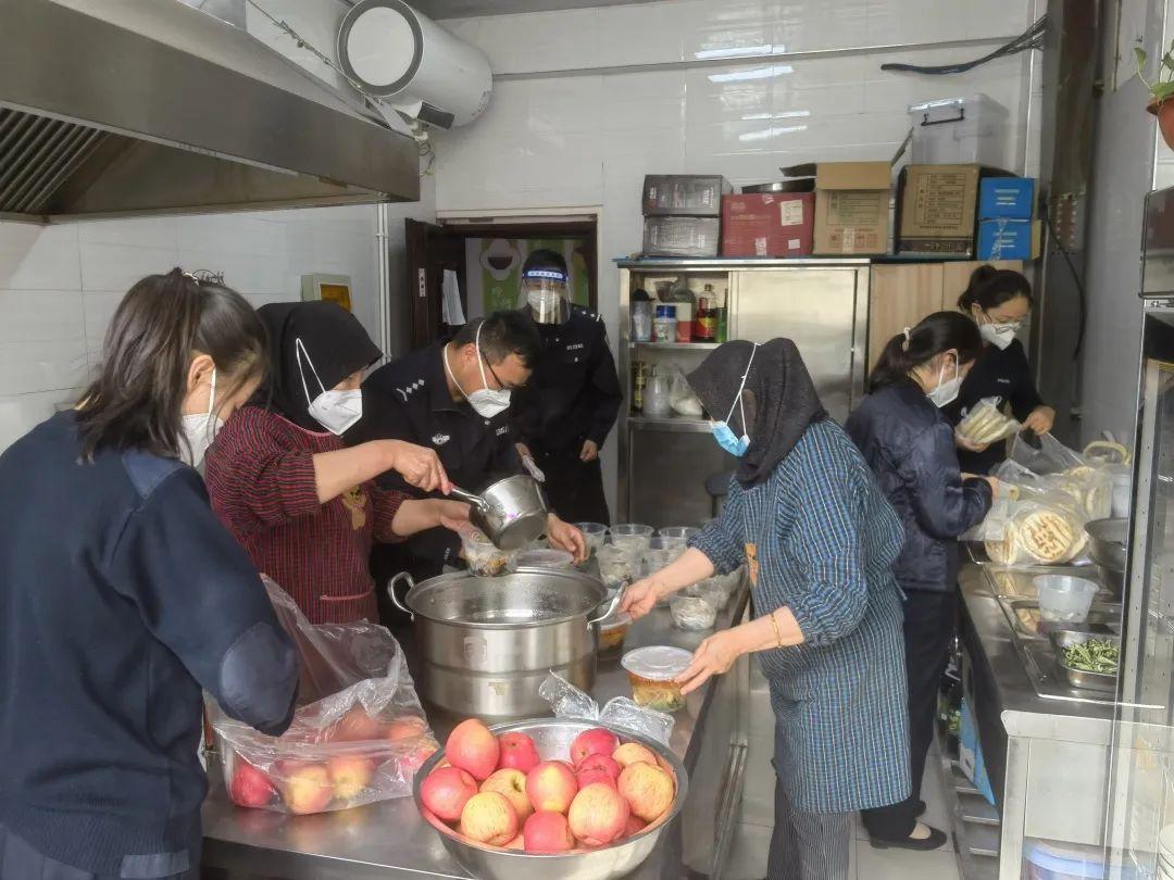 南京码变红后，我在西宁被隔离了7天，疫情下的码上人生与地域防疫差异