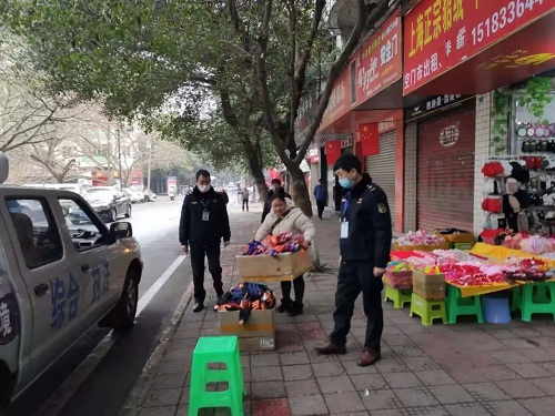南京码红遍郑州街头，当防疫变成一场颜色革命