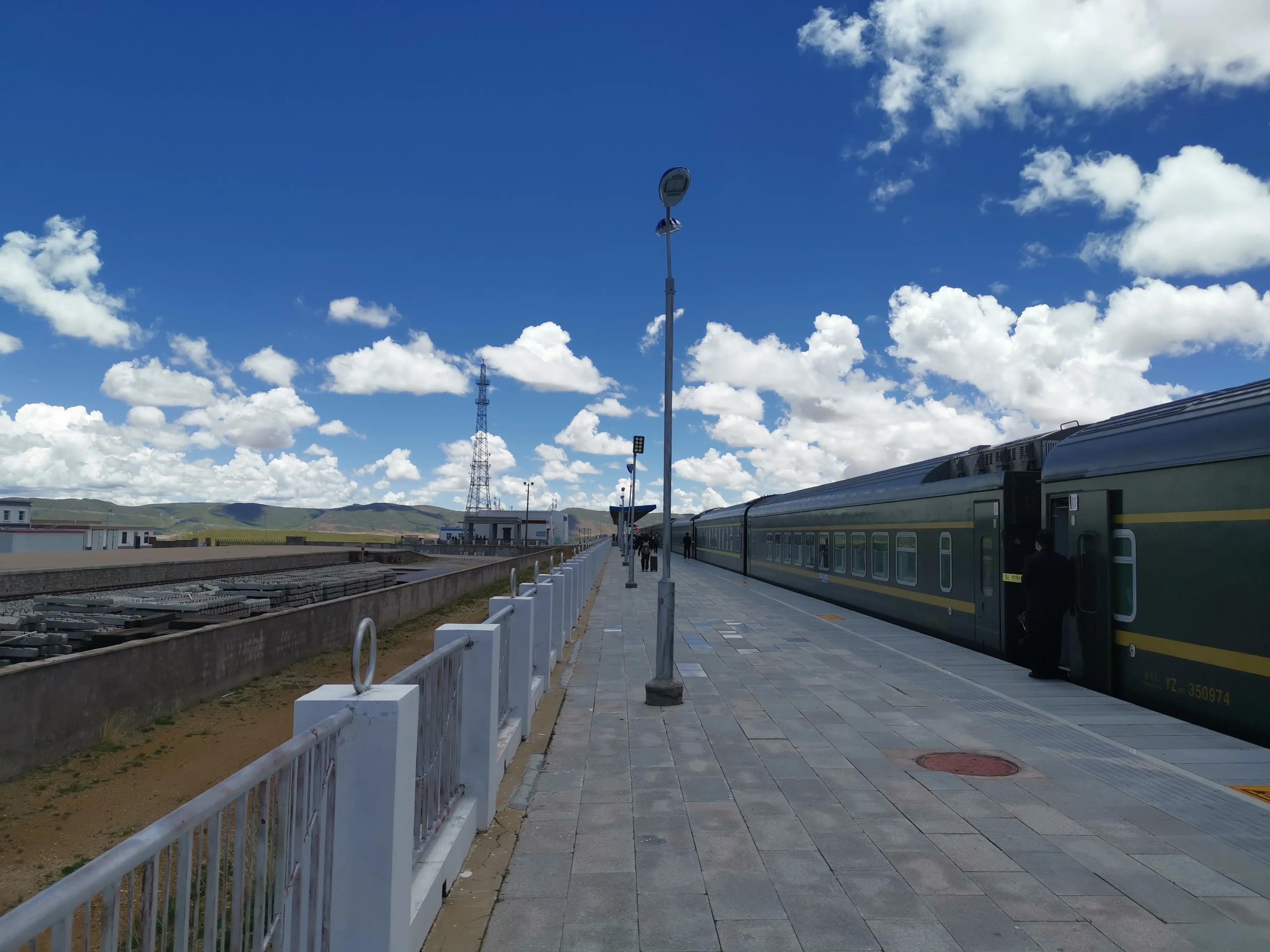 南京拉萨路，一条跨越城市记忆与地理谜题的街道