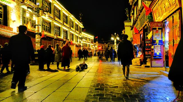 南京拉萨路，一条跨越时光的街道，究竟属于哪个区？