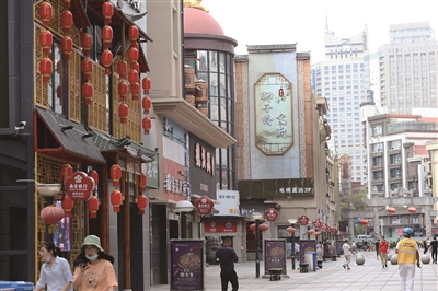 南京湖南路疫情，一条老街的免疫叙事与城市韧性密码