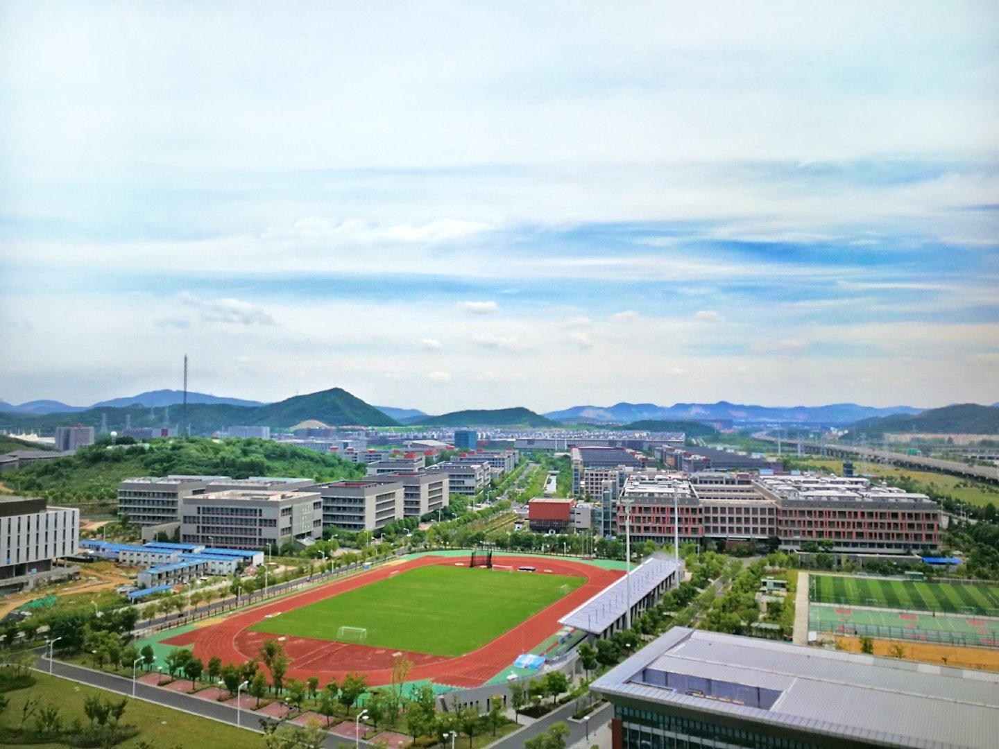 南京大学让进吗？深度解析南大校园开放政策与人文关怀