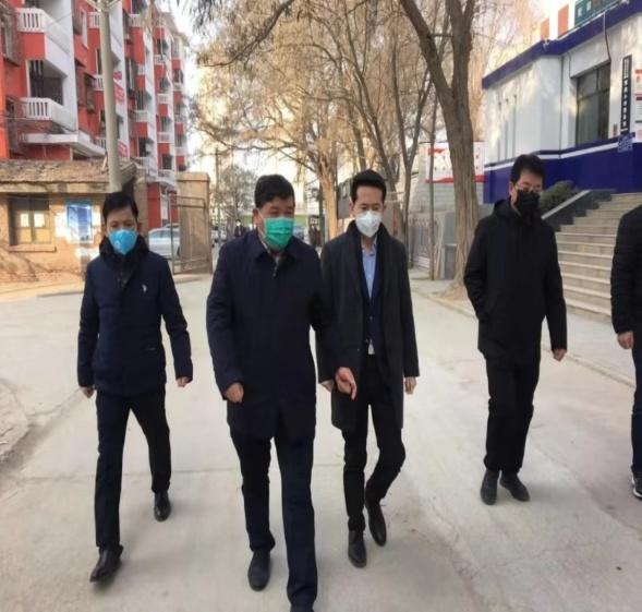南京西路确诊，当城市地标成为疫情坐标，我们如何重新定义中心？