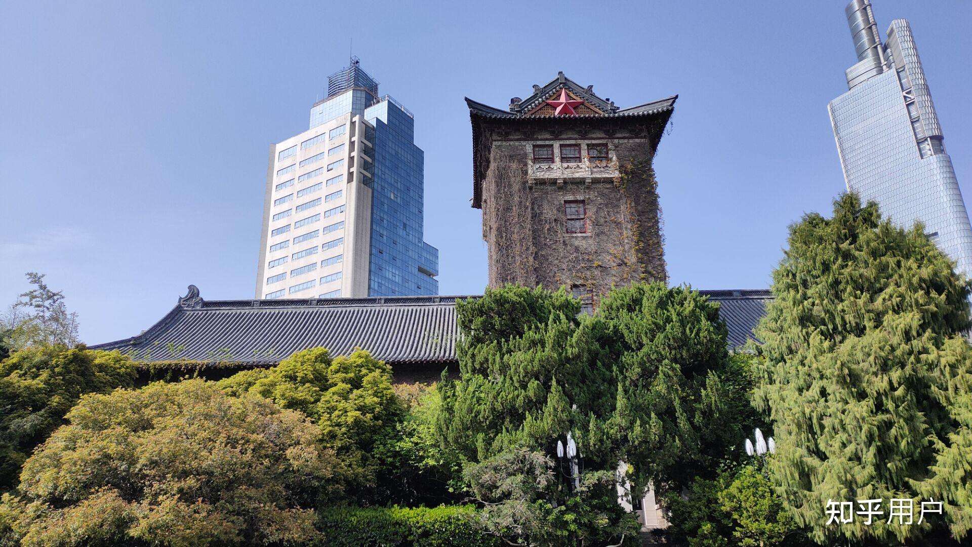 南京大学疫情封闭之谜，何时解封？一场关于自由与安全的辩证思考