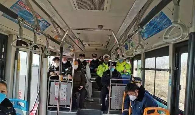 南京机场疫情波及银川，隔离政策背后的城市防疫博弈